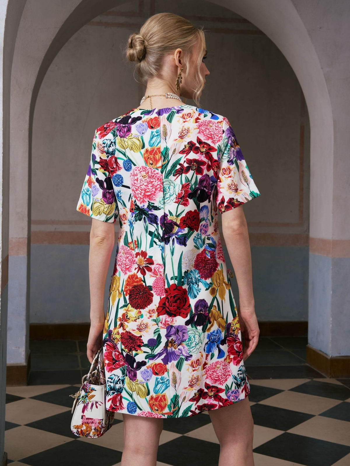3D Floral Print Shift Dress - Social Queen