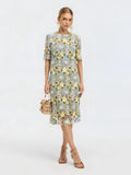 Floral Appliqué Lace Shift Dress - Social Queen