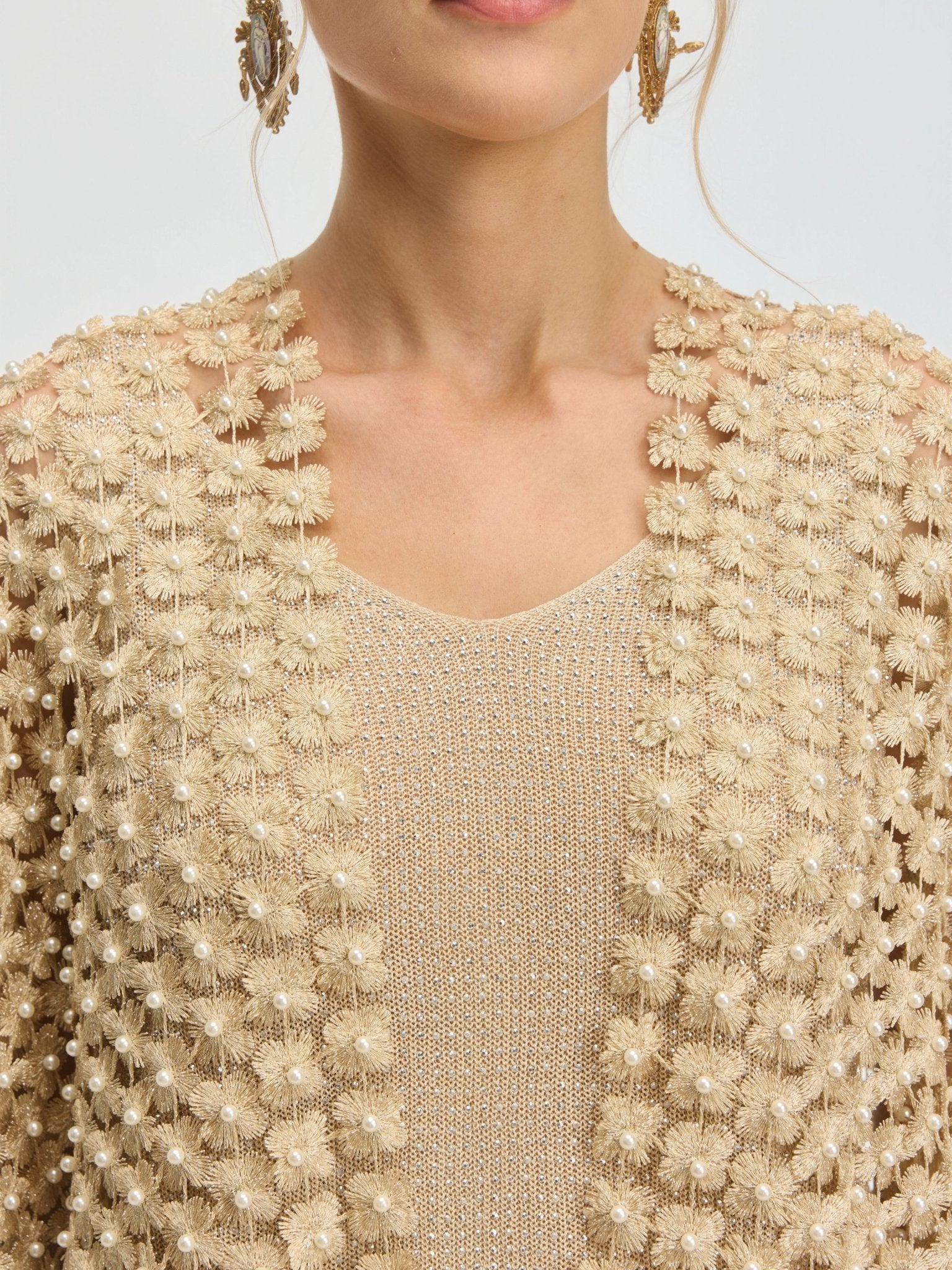 Pearl Floral Appliqué Fringe Cape - Social Queen