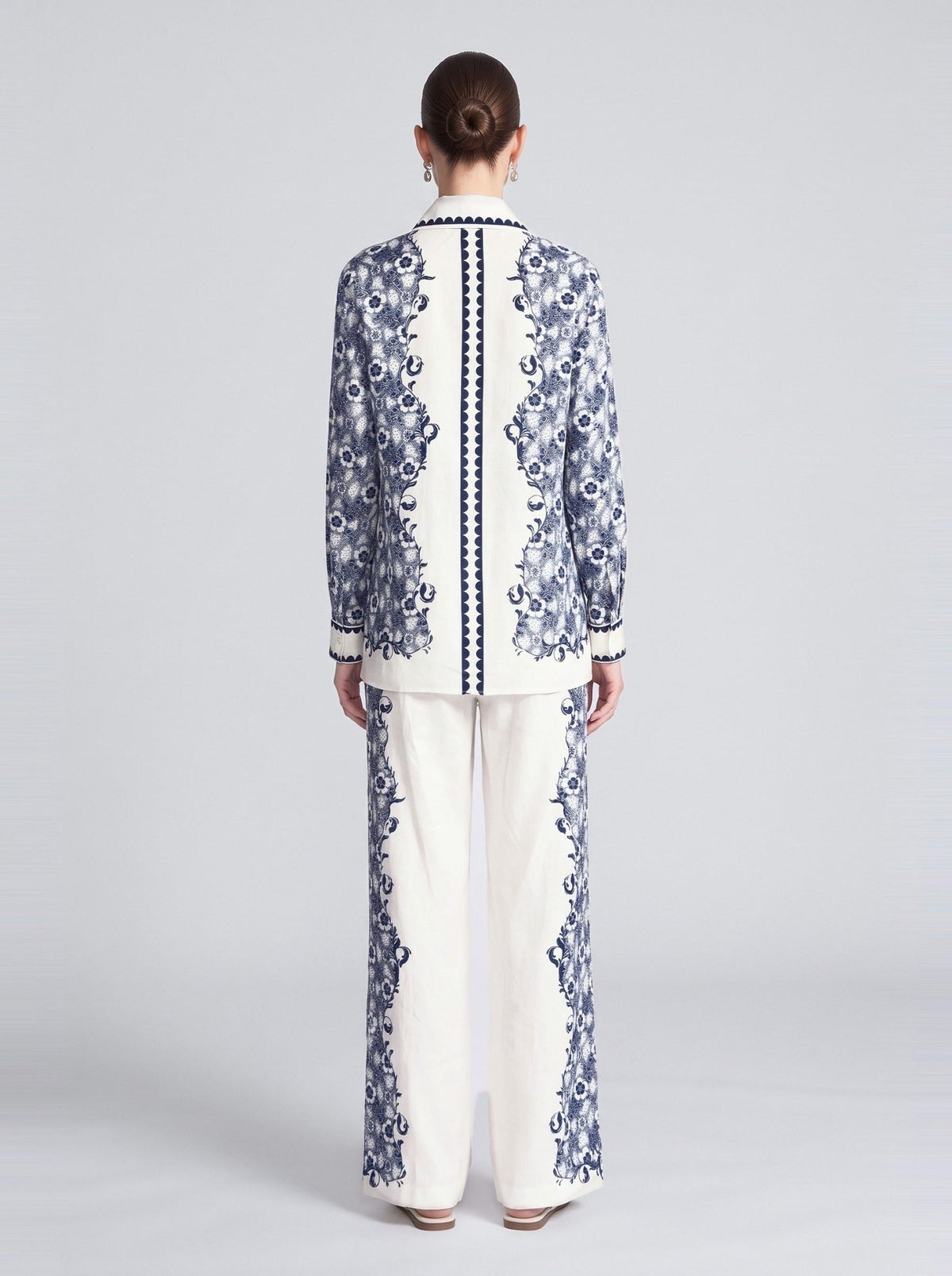Porcelain Motif Linen Shirt - Social Queen