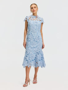 Rose Appliqué Lace Dress (Brooch Not Included) - Social Queen